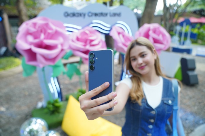 Tips Membuat Prompt Gemini AI di Galaxy S25 FE Bikin Foto Kamu Auto Level Up dalam Sekejap!