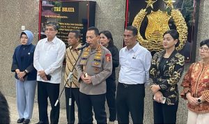 MENTERI